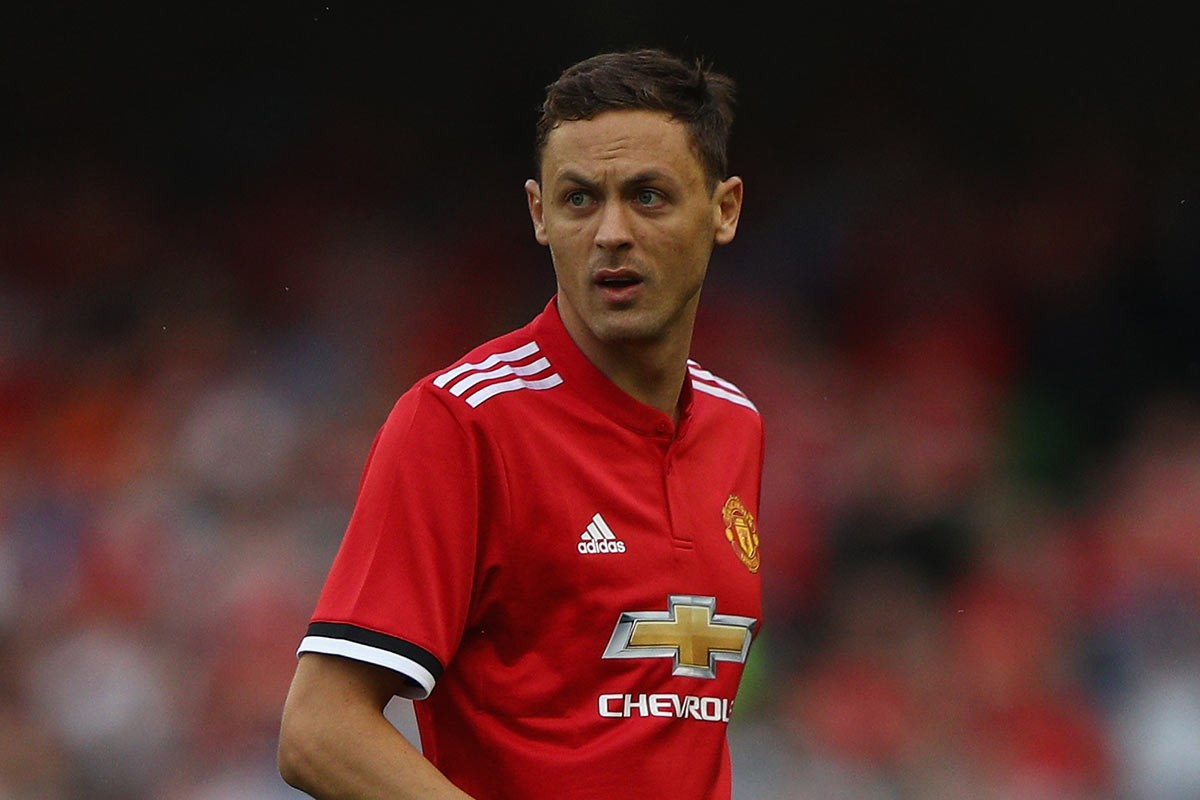 足球场上 足球场上