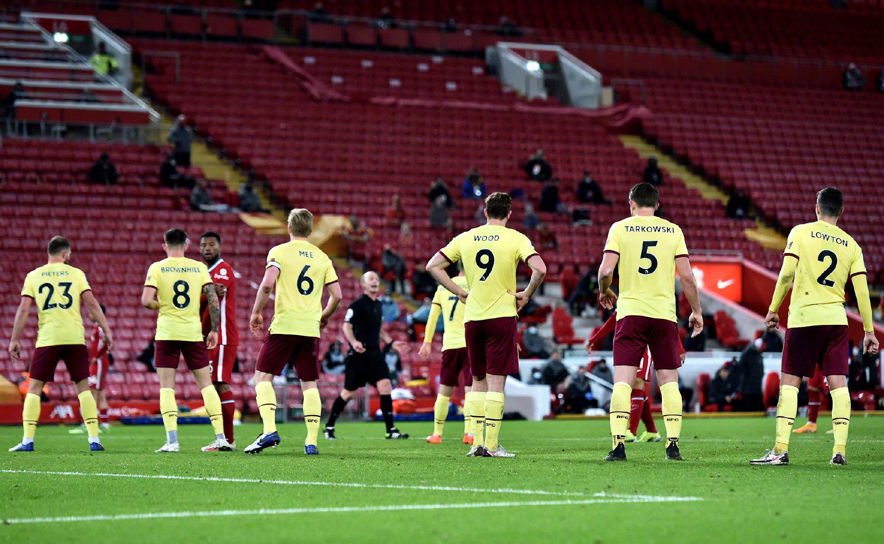 在阵容上的 在阵容上的