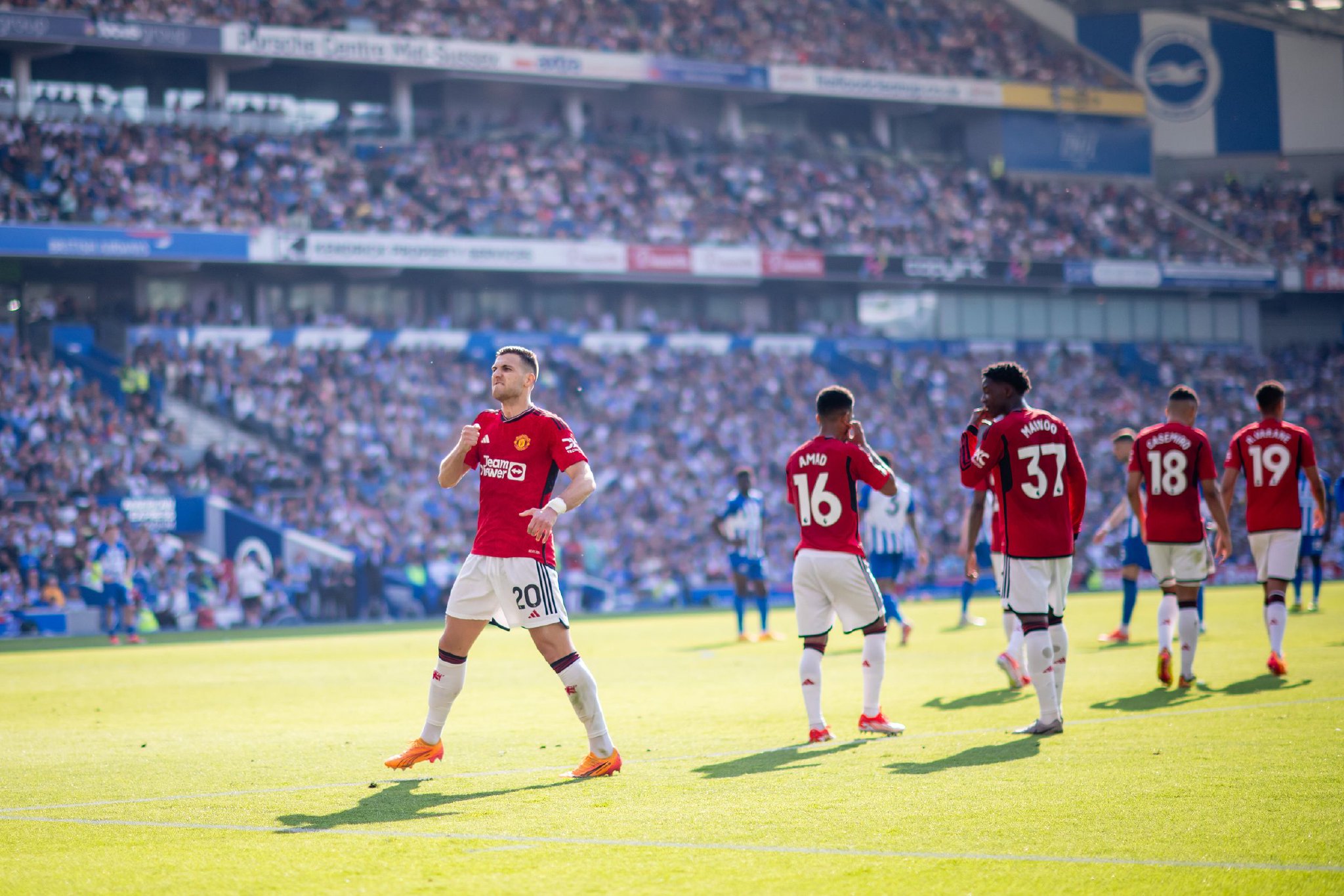 表现同样让 表现同样让